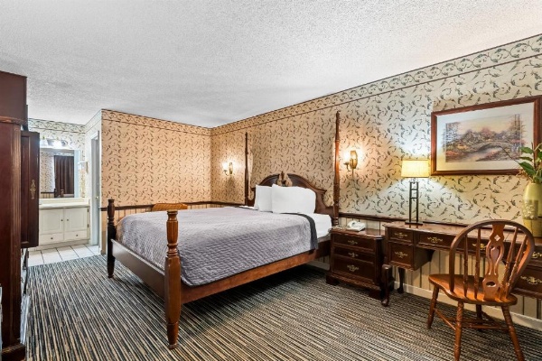 Americas Best Value Inn - Athens image 15