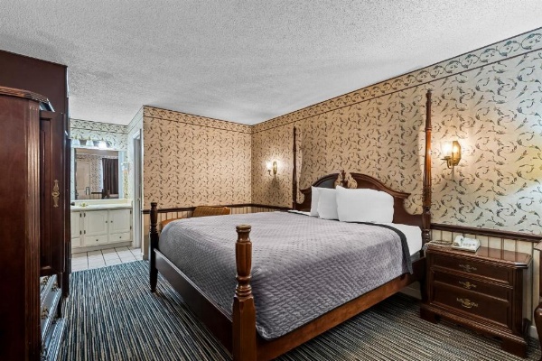 Americas Best Value Inn - Athens image 16