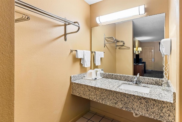 Americas Best Value Inn - Athens Main image