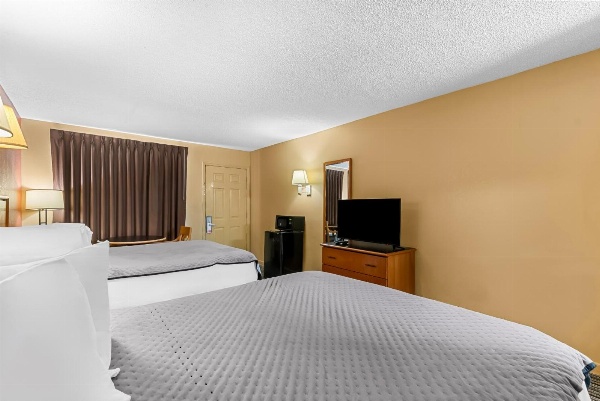 Americas Best Value Inn - Athens image 7